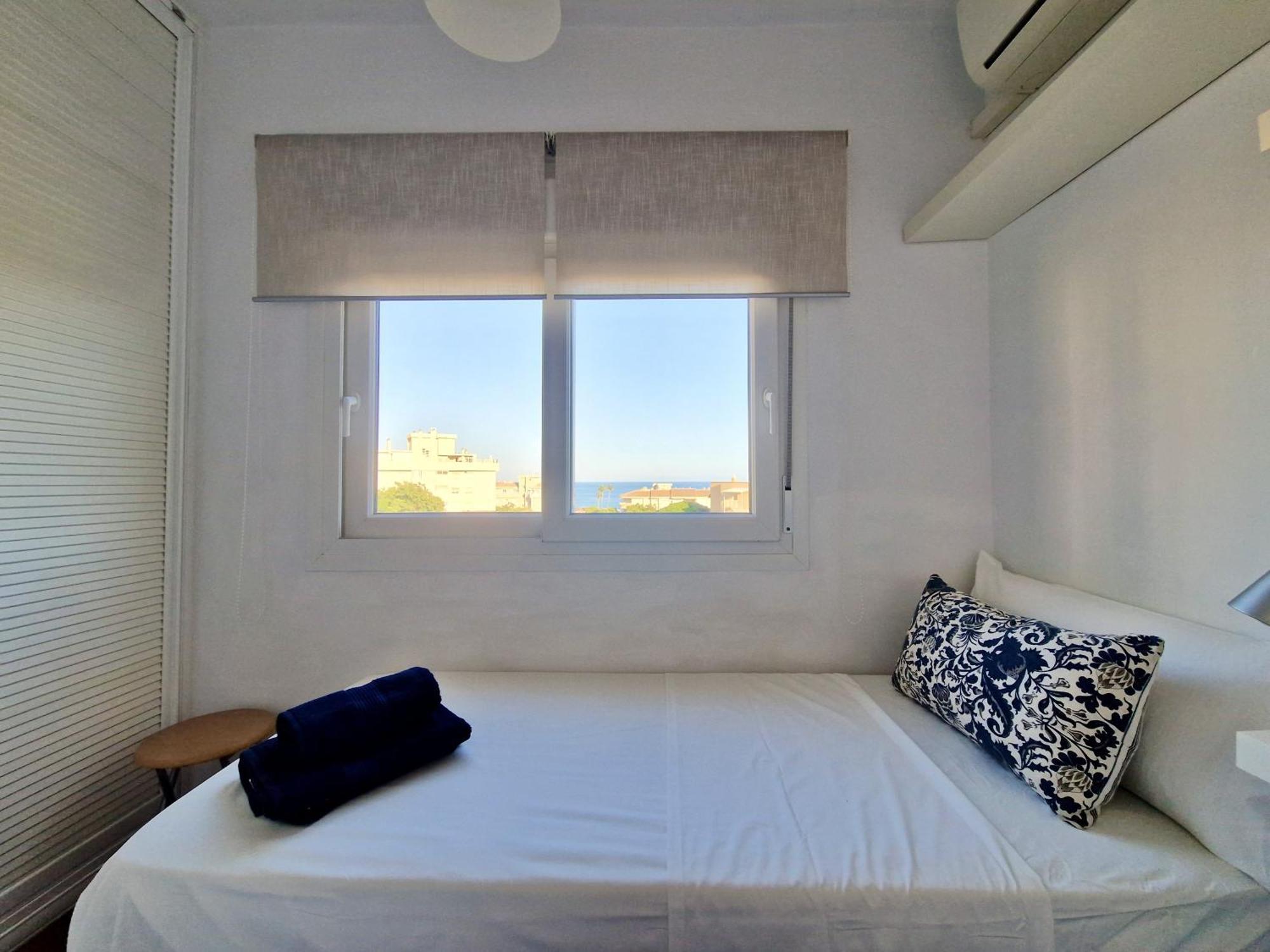 Sr Mediterraneo Playa De La Carihuela Торремолинос Экстерьер фото