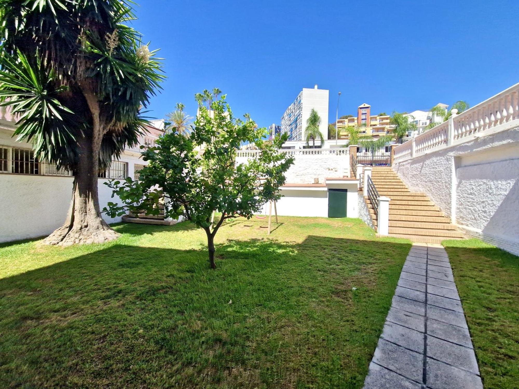 Sr Mediterraneo Playa De La Carihuela Торремолинос Экстерьер фото